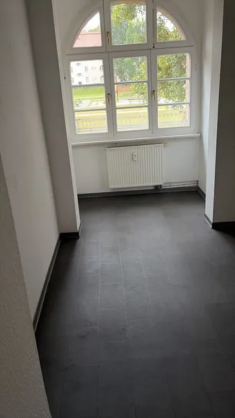 Bright 3-Room Ground-Floor Apartment — photo 1